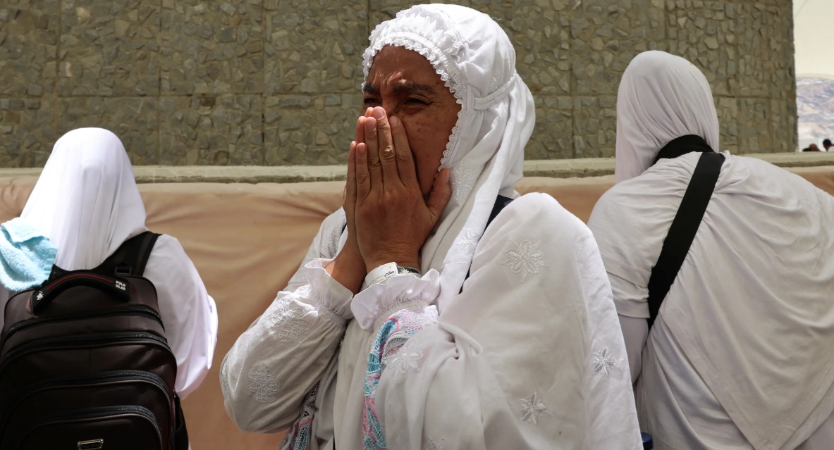 رويترز: وفاة أكثر من 1000 حاج وسط ارتفاع شديد في درجات الحرارة