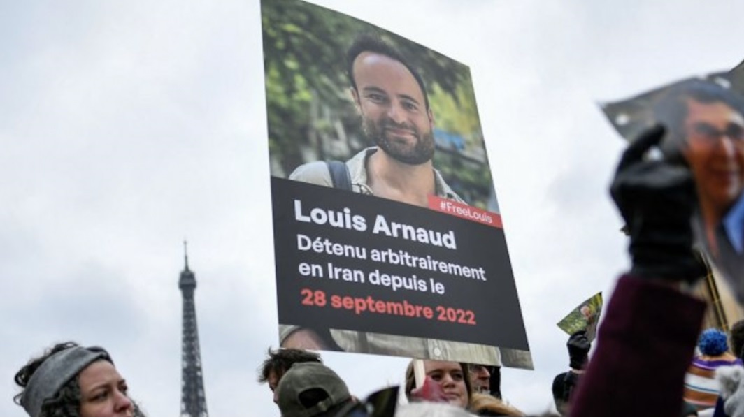  الإفراج عن مواطن فرنسي محتجز في إيران منذ 2022 