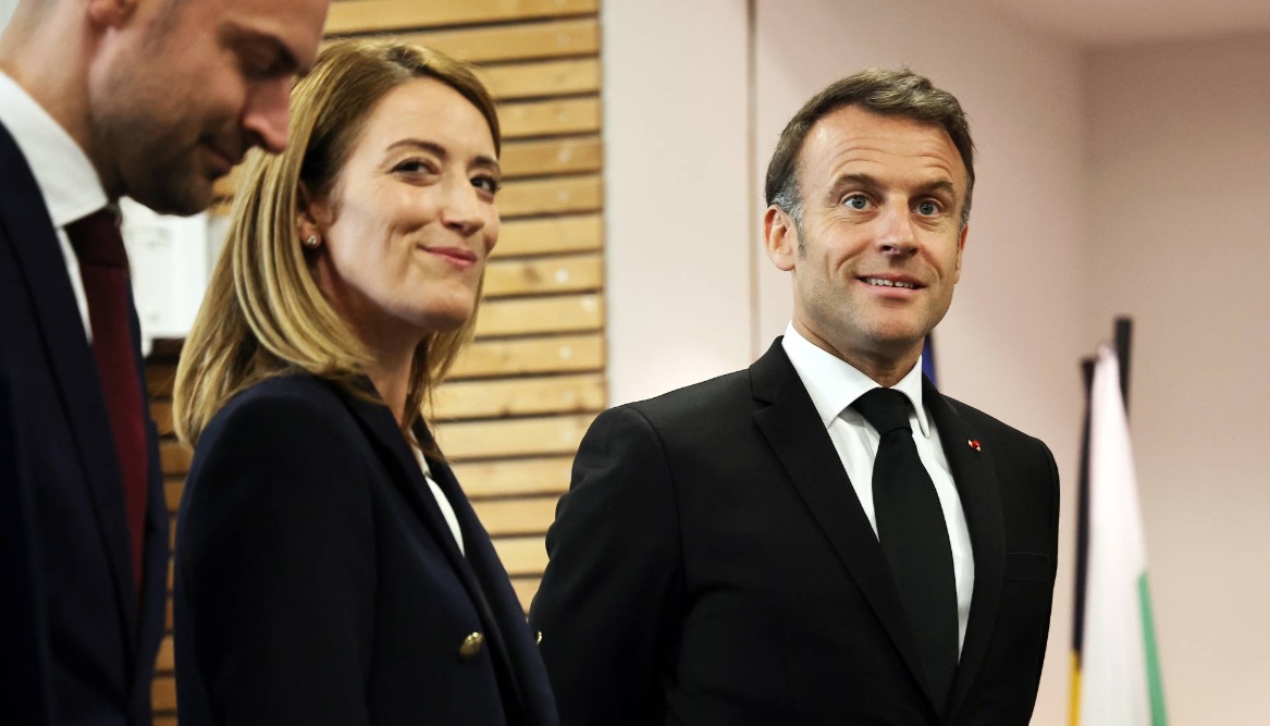  الانتخابات الأوروبية تثير رجة سياسية في فرنسا 