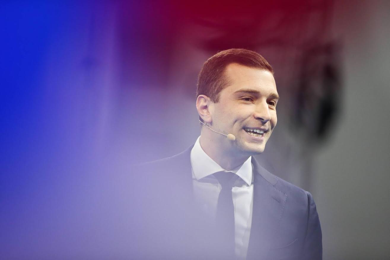 خشية من مواقفها المعادية.. مسجد باريس الكبير المدعوم ماليا من الجزائر يدعو الفرنسيين للتصويت ضد أحزاب اليمين