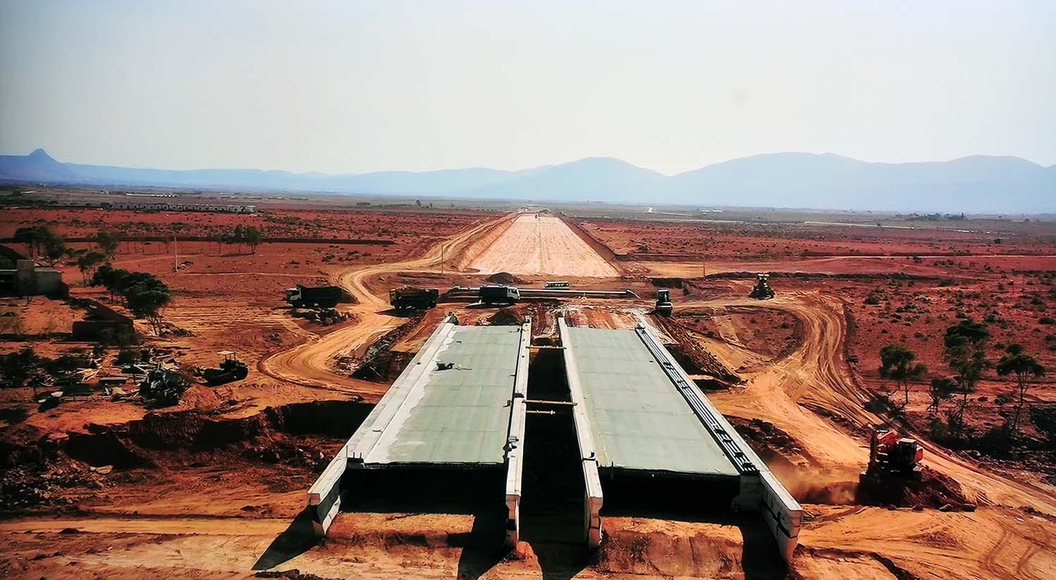 تقارير: مشروع طريق "تزنيت – الداخلة" سيُغير المشهد الاقتصادي بين المغرب وموريتانيا وباقي دول غرب إفريقيا