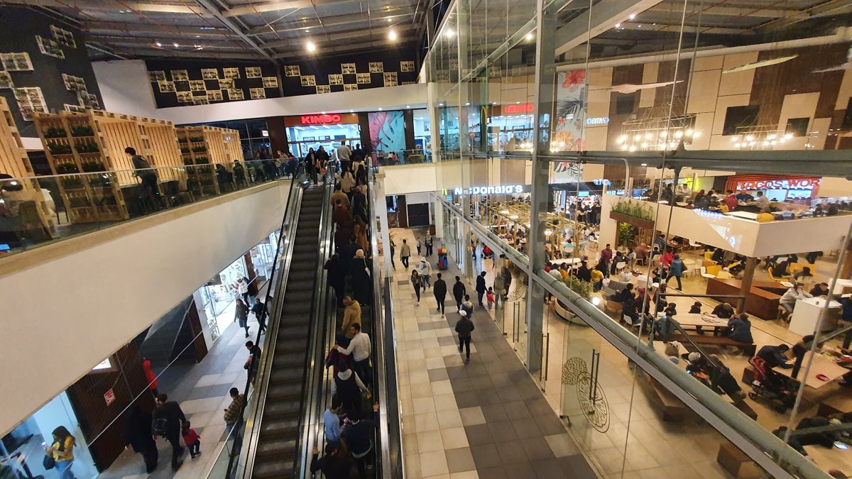  بعد خمس سنوات من افتتاحه.. المركز التجاري "الرباط سانتر" يحقق 9 ملايين زائر ويصل إلى نسبة إشغال تقارب 100 في المائة 