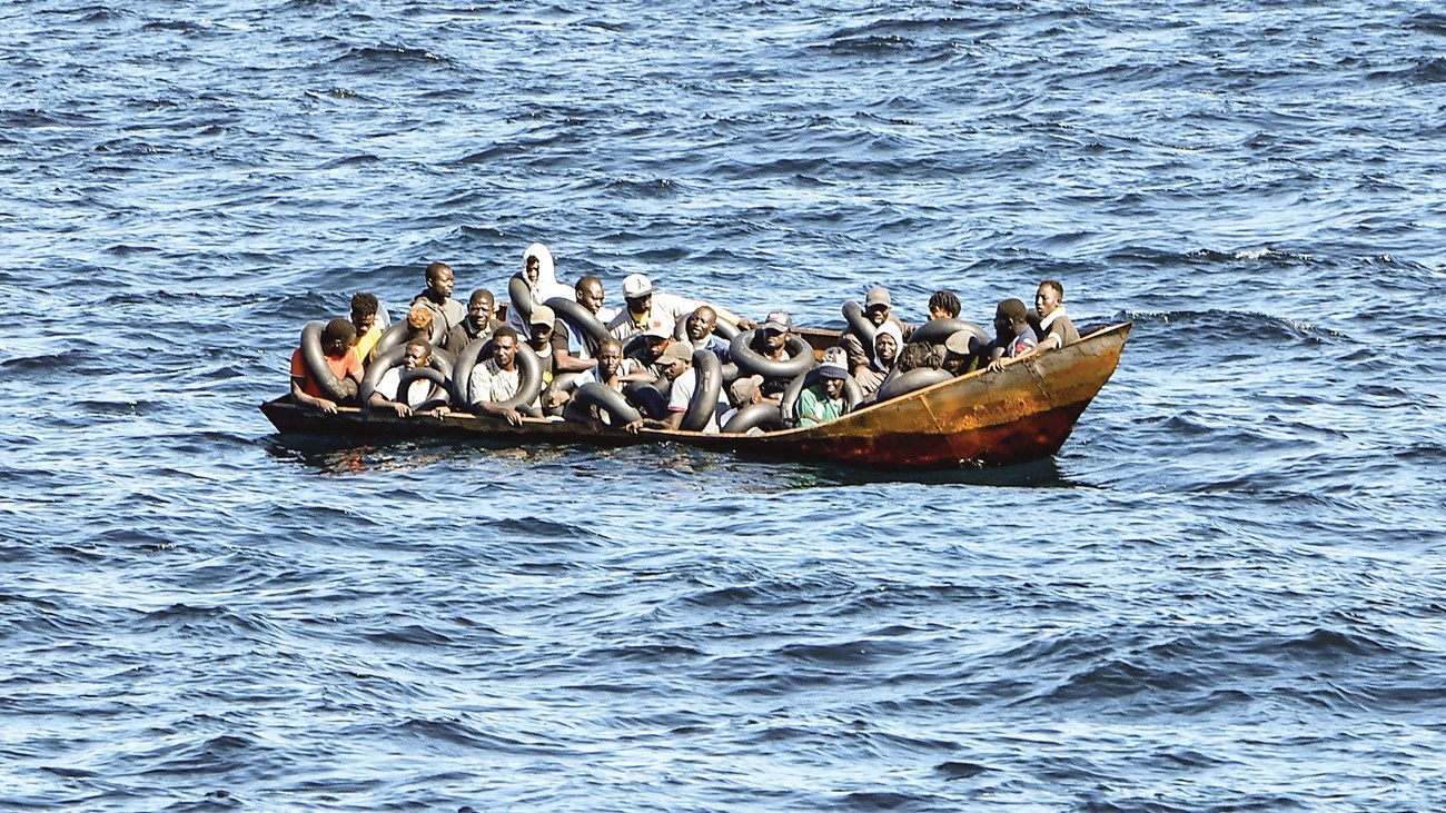 انتشال جثث أكثر من 80 مهاجرا بعرض السواحل الموريتانية