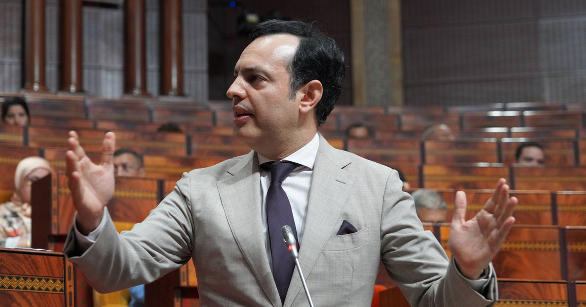 السكوري يَفشل في إقناع النقابات بـ"قانون الإضراب".. والمعارضة البرلمانية تعتبر استعجال مناقشته بـ"التغول الحكومي"