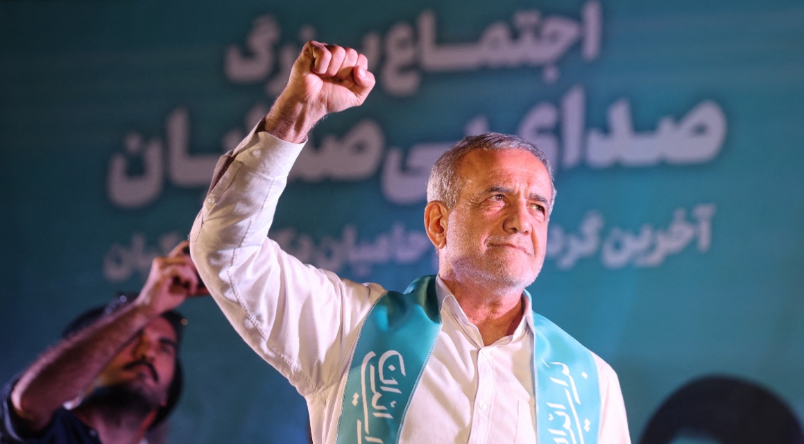  وزارة الداخلية: مسعود بزشكيان يفوز في انتخابات الرئاسة الإيرانية 