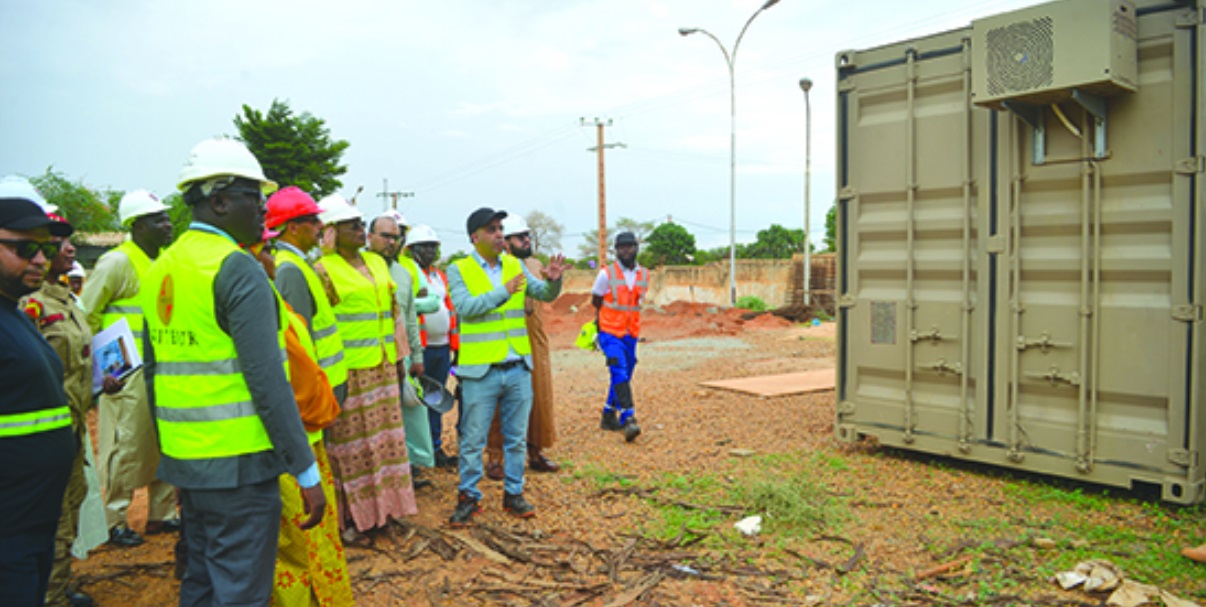  المغرب يمنح النيجر 9 مولدات لإنتاج الطاقة الكهربائية في العاصمة.. والوزيرة الوصية: خطوات أولى لتحقيق السيادة في هذا المجال 