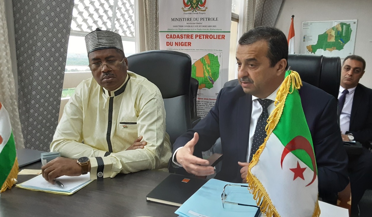 رغم الأزمة الدبلوماسية بينهما.. الجزائر تُرسل وزير الطاقة إلى النيجر في محاولة للحاق بمشروع الغاز نيجيريا - المغرب