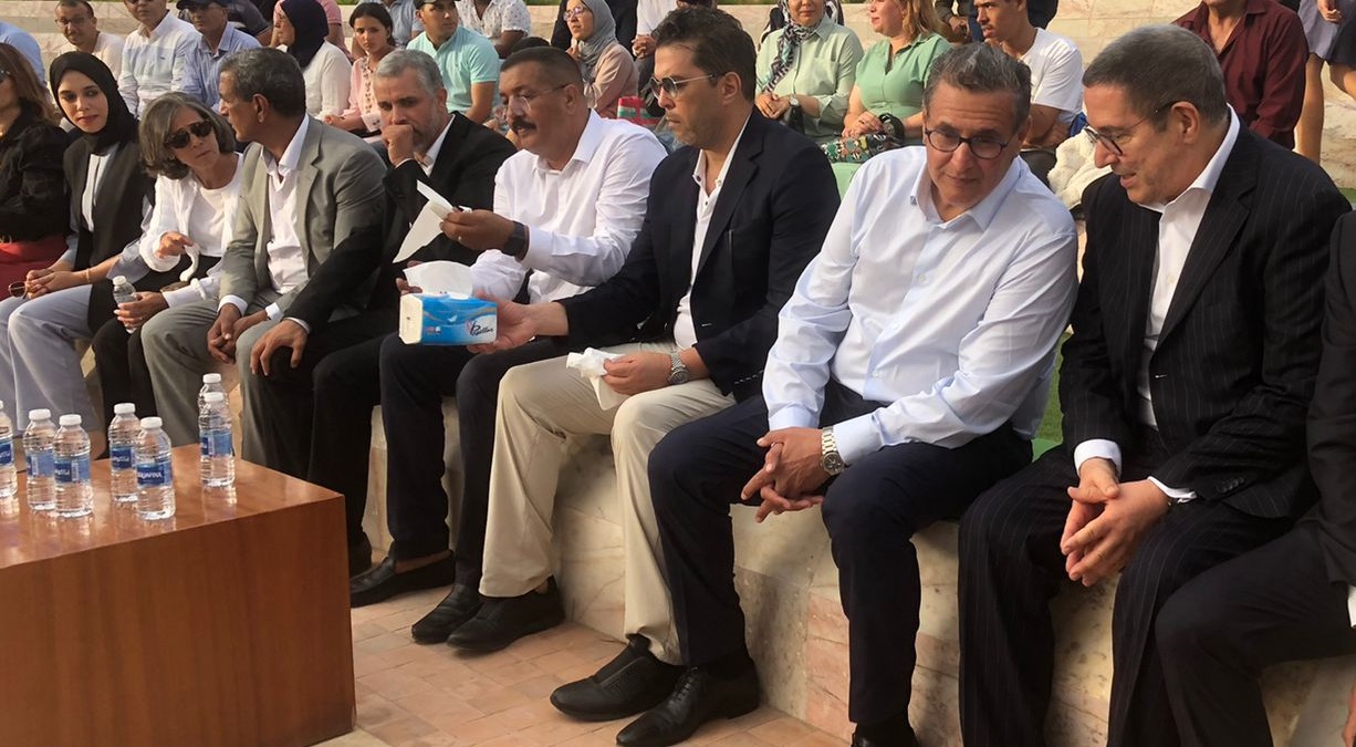 بعد 5 سنوات على خطاب الملك الداعي لتشييدها.. أكادير التي يرأس جماعتها أخنوش الوحيدة بدون شبكة للسكك الحديدية ضمن المدن المونديالية المغربية