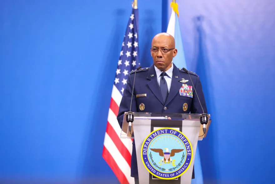 جنرال أمريكي كبير يصل إلى الشرق الأوسط في زيارة غير معلنة سلفا