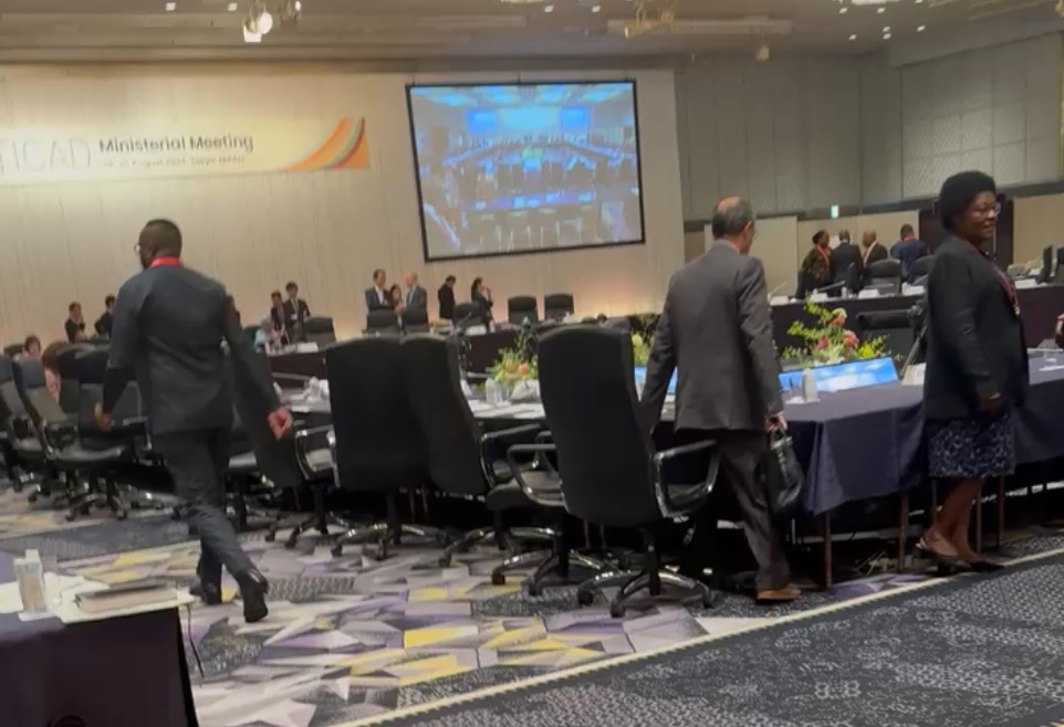  فيديو: عناصر البوليساريو تثير الاستياء باقتحامها اجتماعا في اليابان بتواطؤ مع الجزائر 