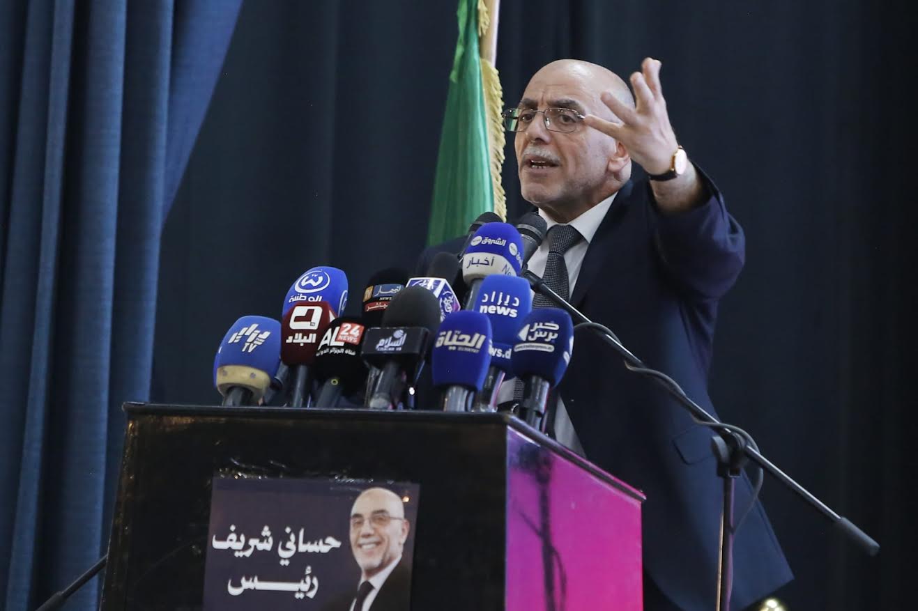 منافس تبون "الإسلامي" في الرئاسيات الجزائرية يربط التطبيع مع المغرب بقطع علاقاته مع إسرائيل