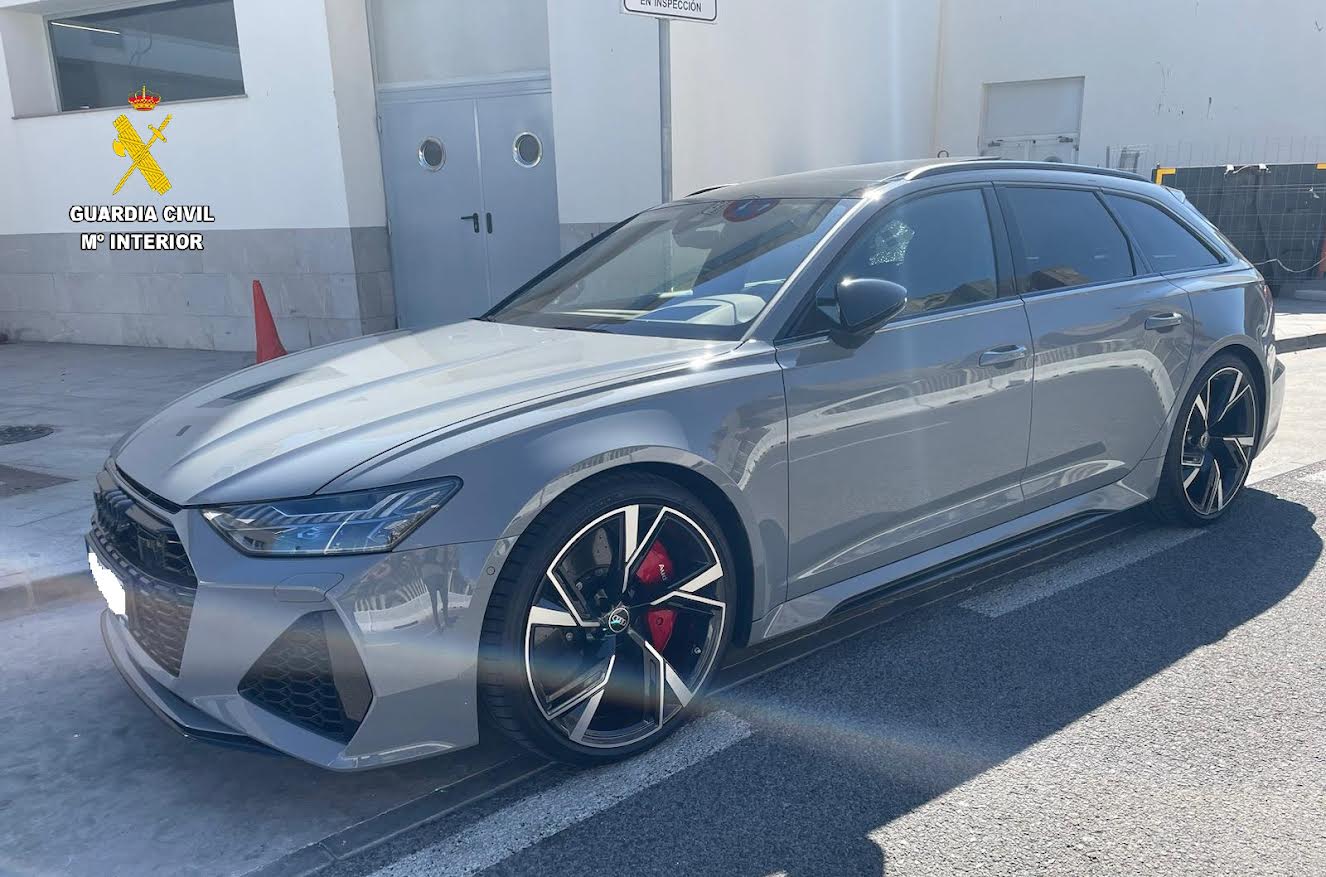 ضبط 22 مركبة فاخرة مسروقة من مختلف الدول الأوروبية كانت متجهة إلى المغرب