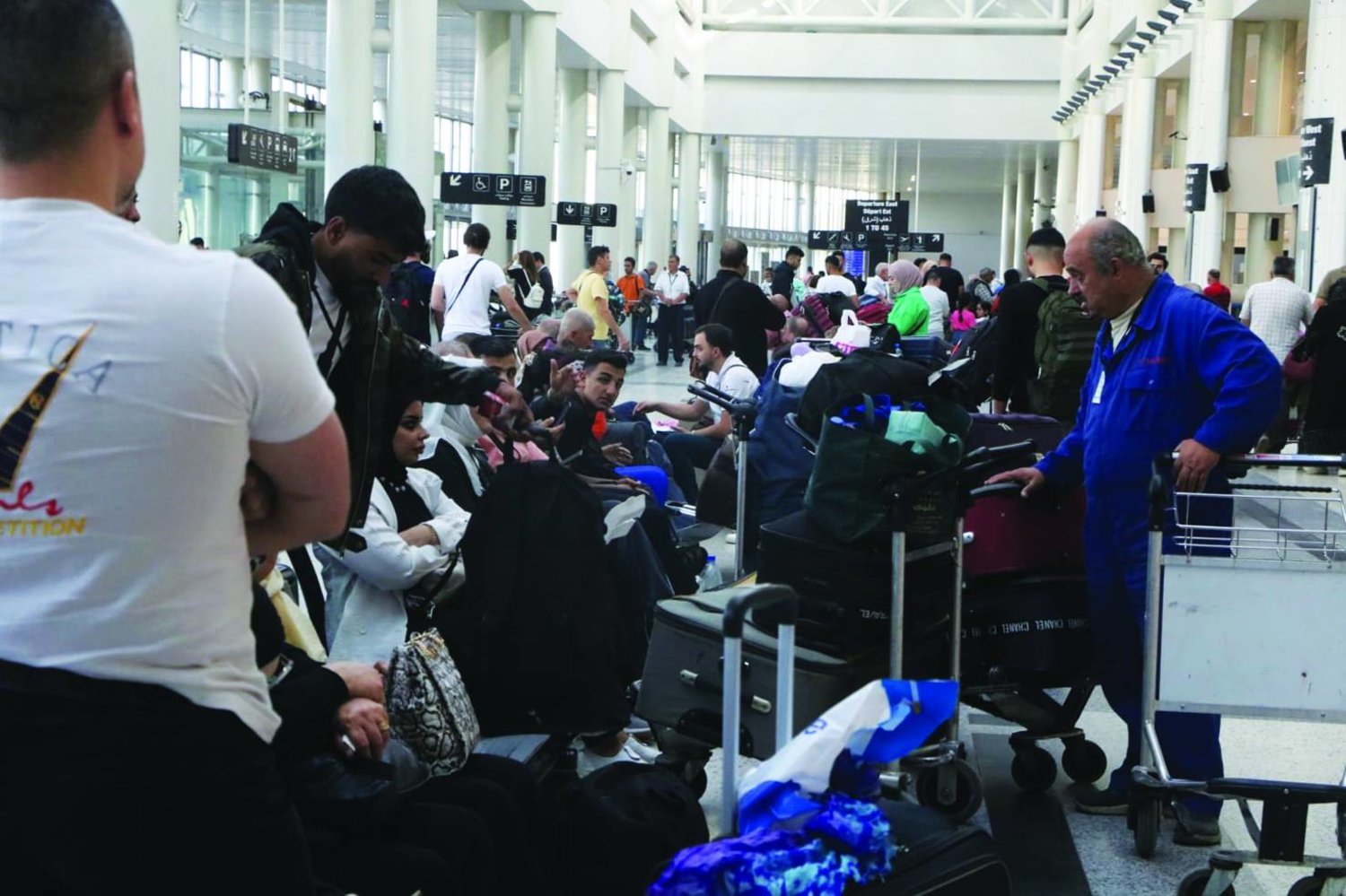  في ظل أوضاع صعبة في لبنان.. المغرب وواشنطن "لا يريان داعٍ لإجلاء رعاياهم من بيروت".. ونيران الحرب والجوع تفاقم وضعية النازحين والطلبة المغاربة 