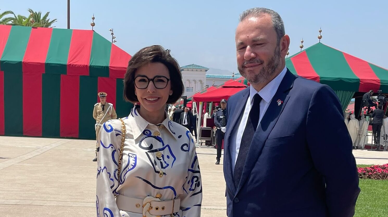  حكومة فرنسية جديدة بسياسيين من أصول مغربية.. وتشكيلها يُقرب زيارة ماكرون إلى الرباط 