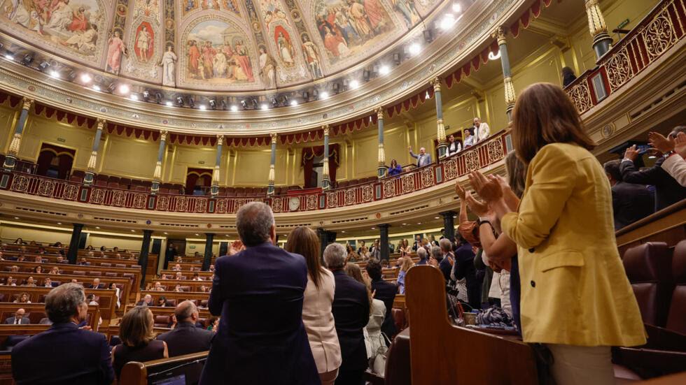 صدام في البرلمان الإسباني بين الحكومة والمعارضة حول "نموذج" الجمارك التجارية بين سبتة ومليلية والمغرب