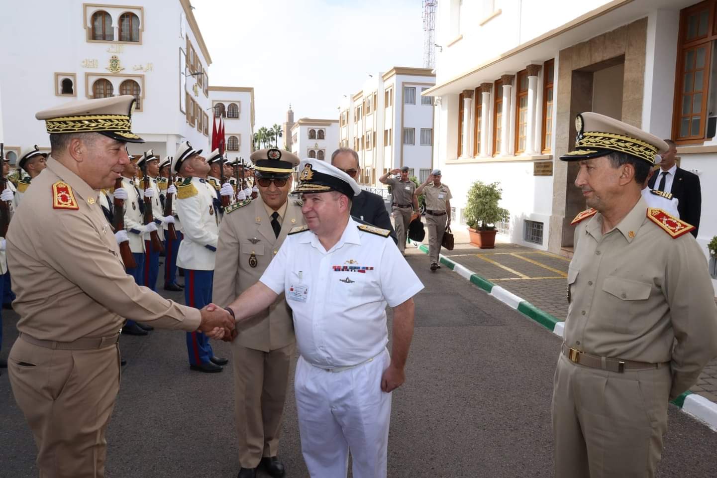 بسبب إطلالتهما المشتركة على مضيق جبل طارق.. المغرب وبريطانيا يستعدان لتوسيع شراكتهما العسكرية لتشمل مراقبة الحدود والحرب الإلكترونية