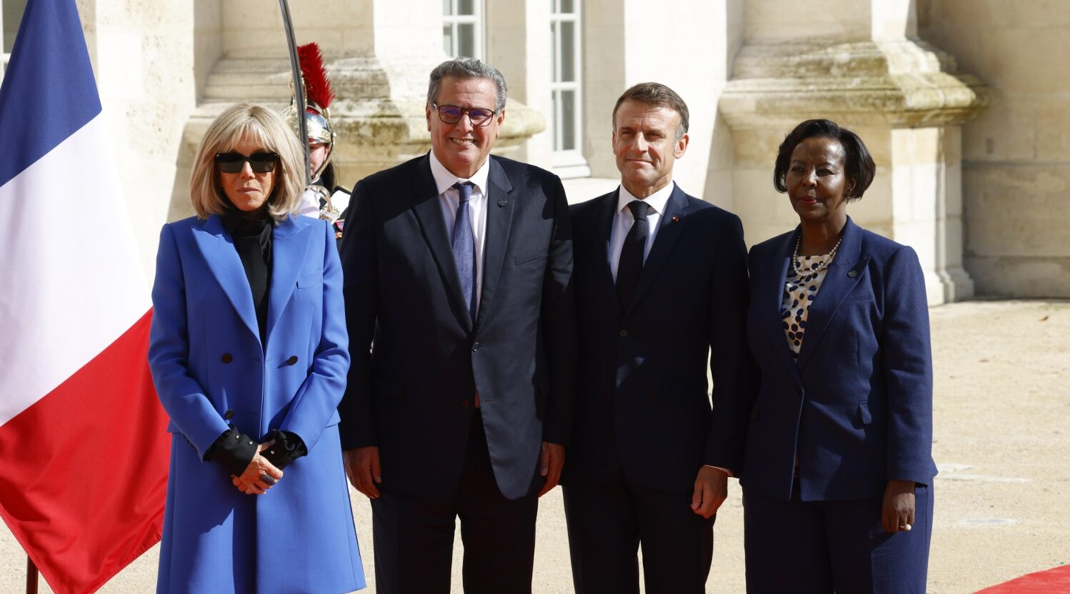 في آخر لقاء مع مسؤول مغربي رفيع المستوى قبل رحلته إلى المغرب.. ماكرون يلتقي أخنوش مباشرة بعد صدور قرار المحكمة الأوروبية