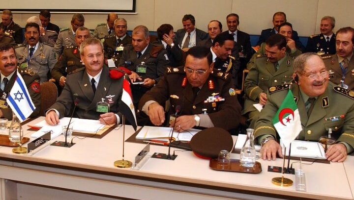 بعد الولايات المتحدة.. إسبانيا تسعى إلى إجلاس المغرب والجزائر وإسرائيل على طاولة واحدة عبر دعوة وزراء خارجيتها لاجتماع "الناتو"