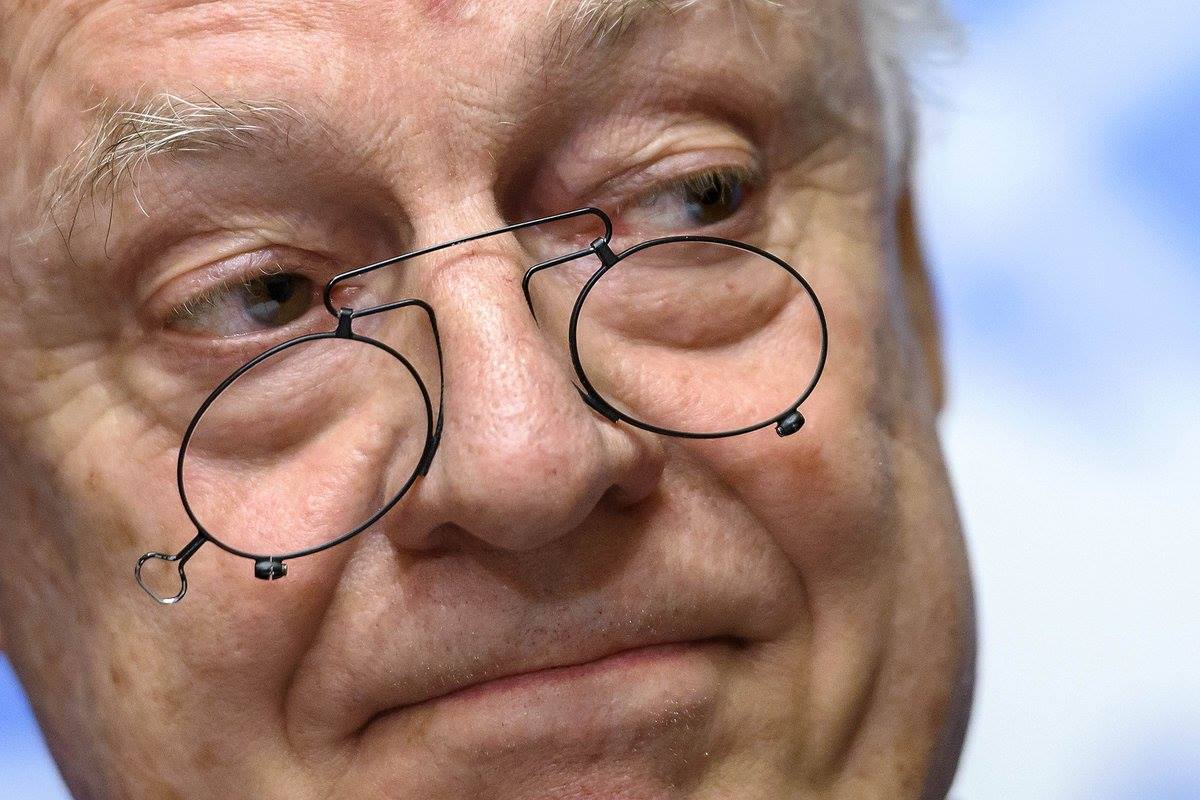 قدم مُقترحَ تقسيم الصحراء "الميت في مهده".. هل أصبح دي ميستورا على مشارف الاستقالة بعدما نفذت لديه الحلول؟