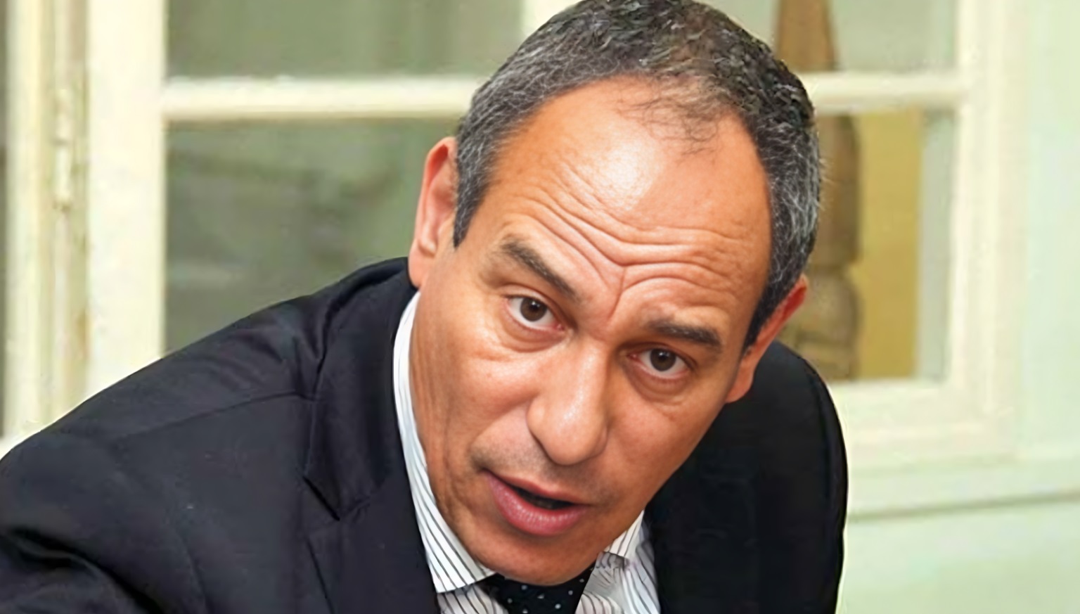  الأمن الإسباني يعثر على المعارض الجزائري هشام عبود في وضعية صحية حرجة 