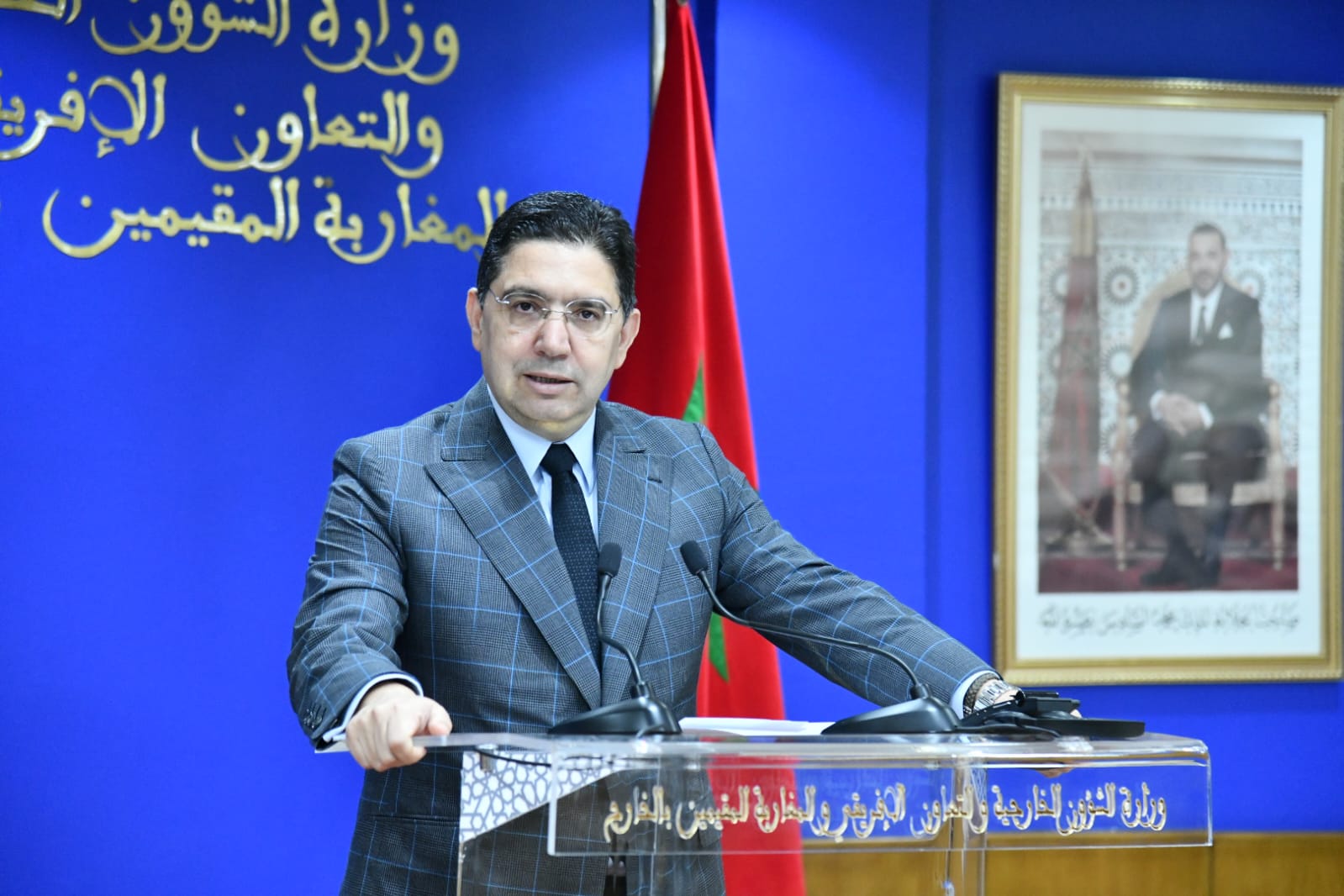 بوريطة في لقاء مع المفوض الأوروبي لسياسة الجوار: لا شراكات مع الإتحاد الأوروبي "بأي ثمن"، ولن تكون هناك توافقات على حساب الخطوط الحمراء للمملكة