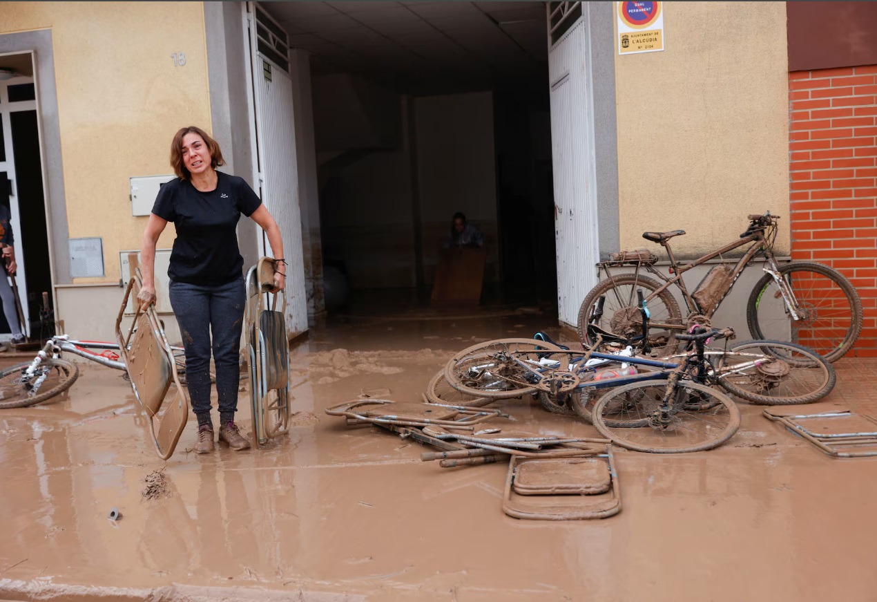 المغرب يعرض المساعدة على إسبانيا بعد فيضانات فالينسيا