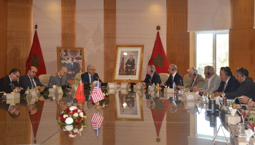 الوزير المكلف بإدارة الدفاع بالمغرب يلتقي وفدا من الكونغرس يتقدمهم رئيس لجنة القوات المسلحة بمجلس النواب الأمريكي