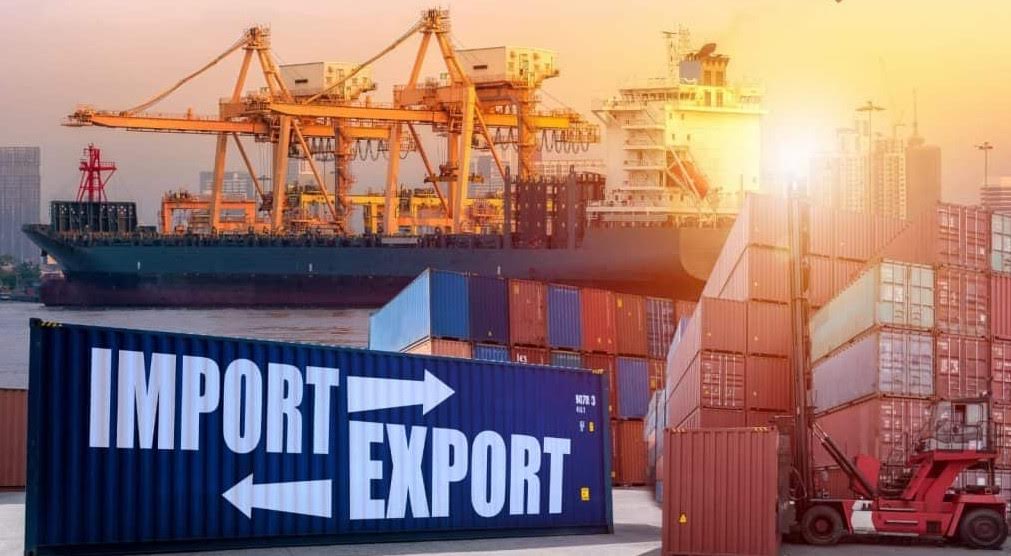 خبير: تركيز المغرب على الصناعات الموجهة نحو التصدير وراء فارق 222 مليار درهم بين الصادرات والواردات