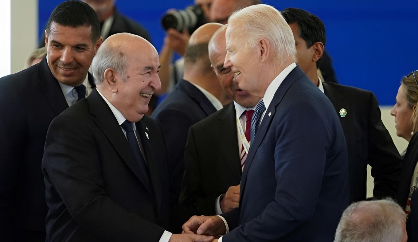 من الاستبشار بسقوطه أمام بايدن إلى الرغبة في التعامل معه اليوم.. الجزائر تفقد الأمل في حدوث أي تغيير في موقف واشطن تُجاه الصحراء بعد عودة ترامب