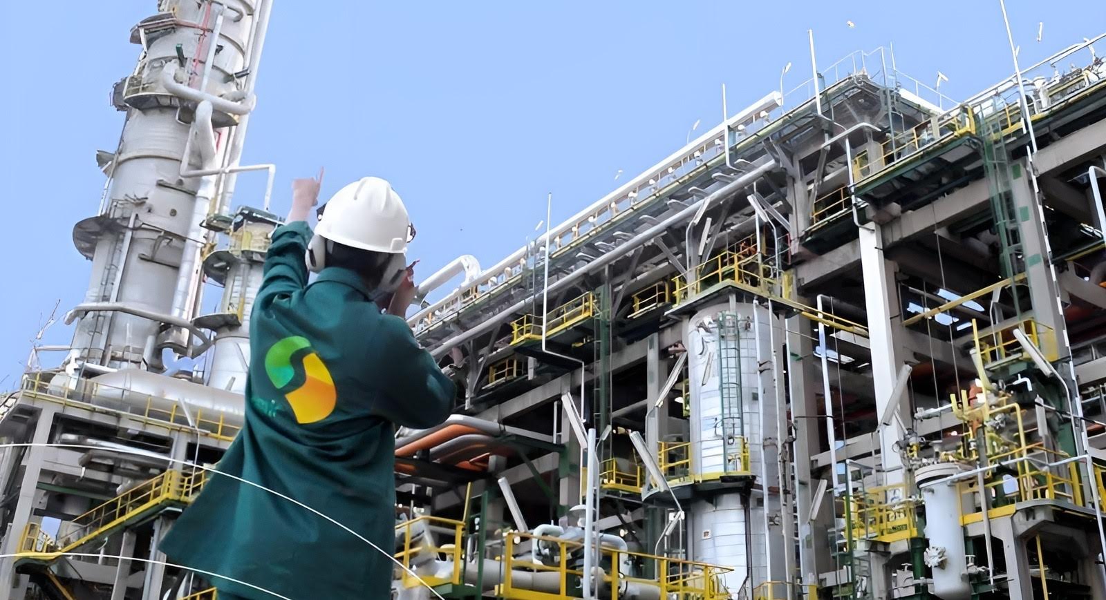  الكونفدرالية الديمقراطية للشغل تطالب أخنوش بإعادة تشغيل مصفاة "سامير".. اليماني: لم يعد هناك أي مبرر للتماطل 