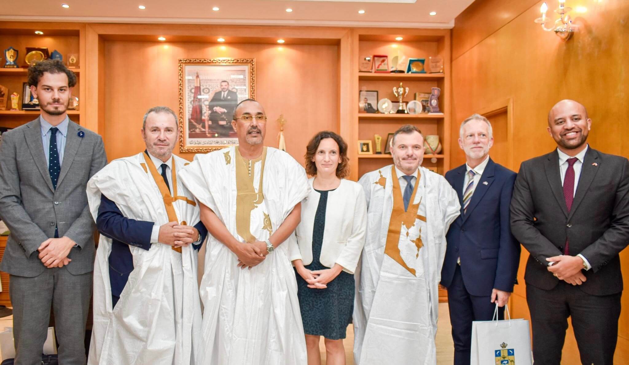  وفد من رجال الأعمال الفرنسيين يزور مشاريع هيكلية بجهة الداخلة-وادي الذهب 