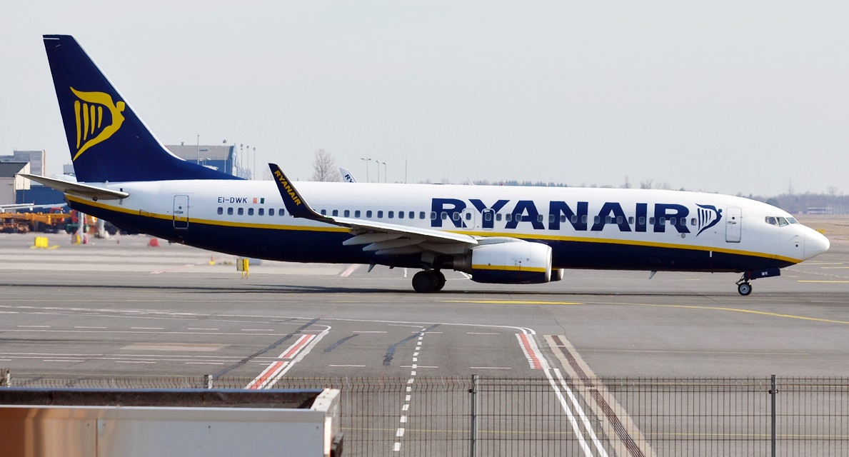  شركة الطيران الإيرلندية "ريانير" تسيّر أول رحلة مباشرة بين "دبلن" ومدينة الداخلة جنوب المغرب 