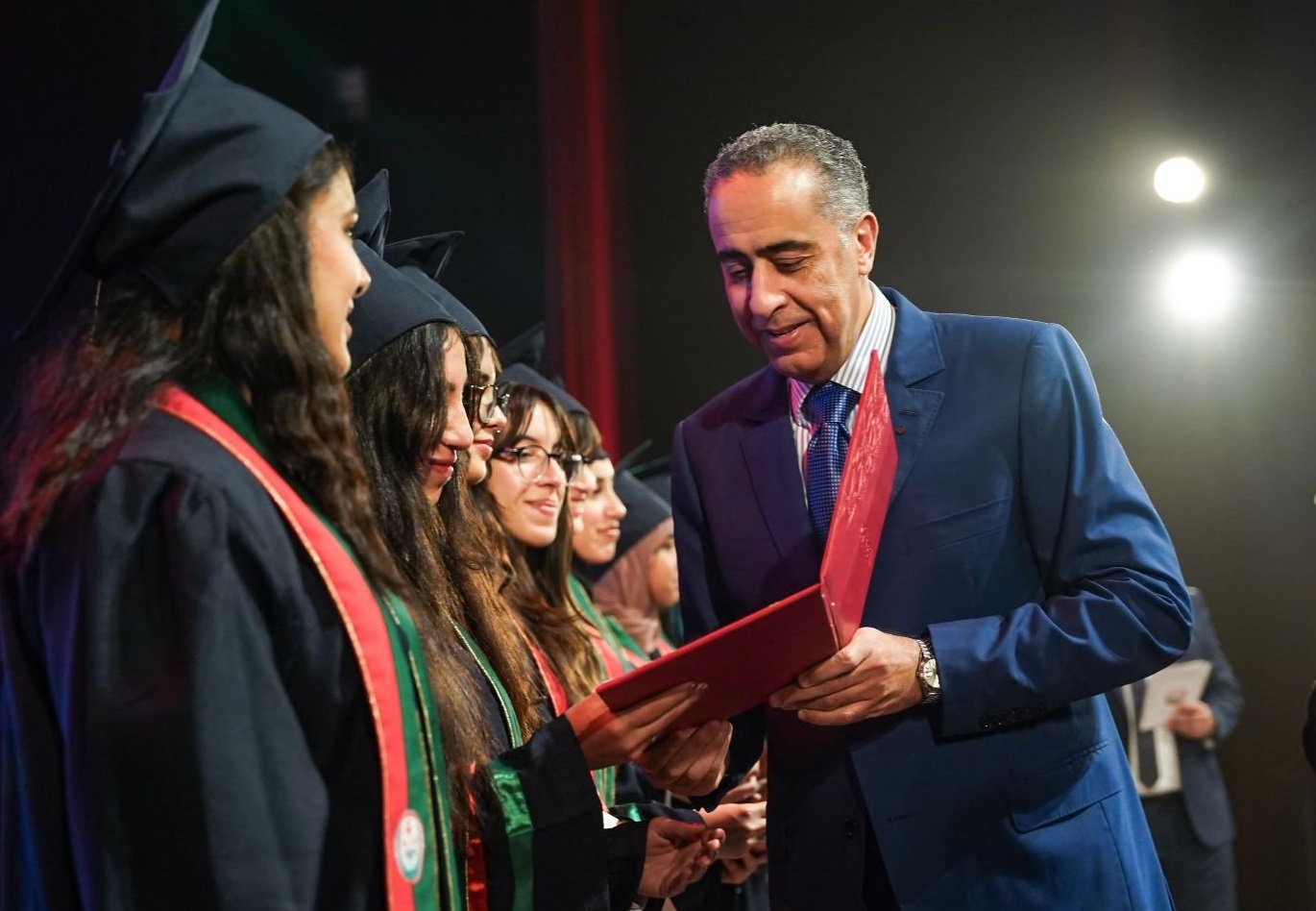  المديرية العامة للأمن الوطني تحتفي بأبناء وأيتام موظفيها المتفوقين في الدراسة والرياضة والفنون 