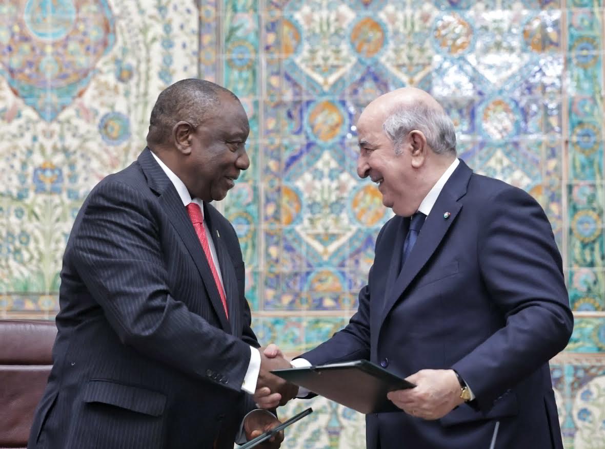 لم يذكرها القصر الرئاسي بعد يومين من انتهاء الزيارة.. هل نسبت الجزائر للرئيس الجنوب إفريقي تصريحات بخصوص الصحراء لم يقُلها؟