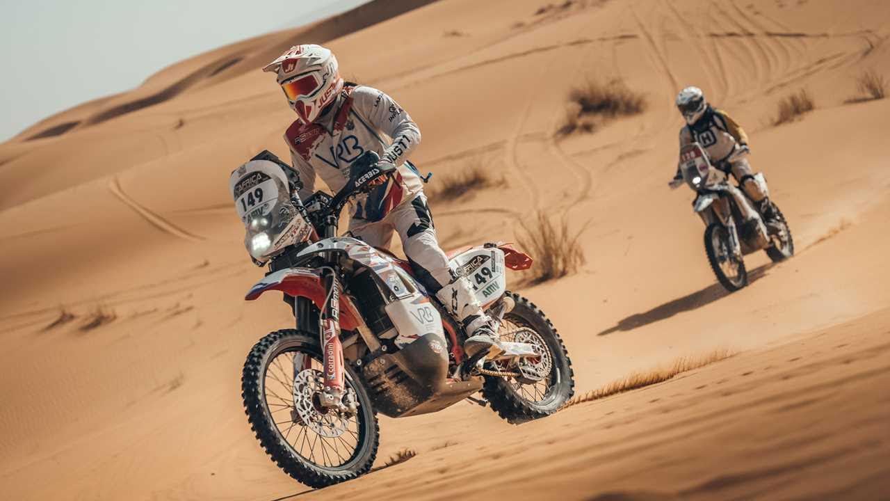 بعد تهديدات البوليساريو.. سيدريك بريت لـ"الصحيفة": سباق "Africa Eco Race" سيعبر الصحراء ولدينا ثقة في حماية السلطات المغربية