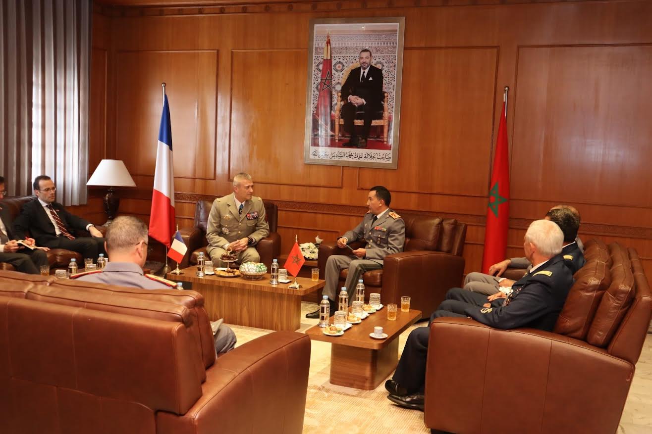 رئيس أركان الجيوش الفرنسي بالمغرب للاجتماع ببريظ ولوديي.. والتعاون في مجال الصناعات الدفاعية ضمن محاور المباحثات