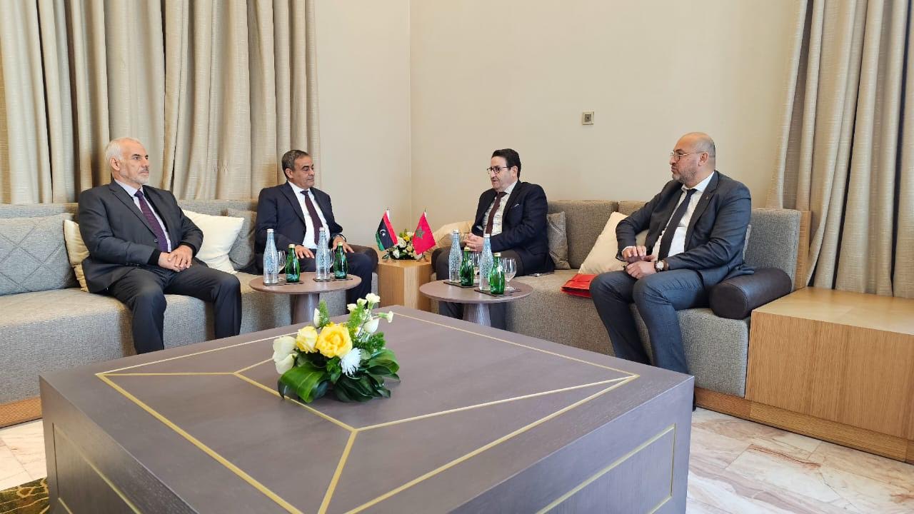 الحكومة الليبية تطلب من المغرب إعادة الربط الجوي وتدشين خط بحري