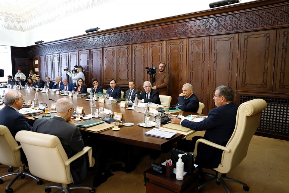 الحكومة تصادق على تعيينات جديدة في مناصب عليا بعدة وزارات