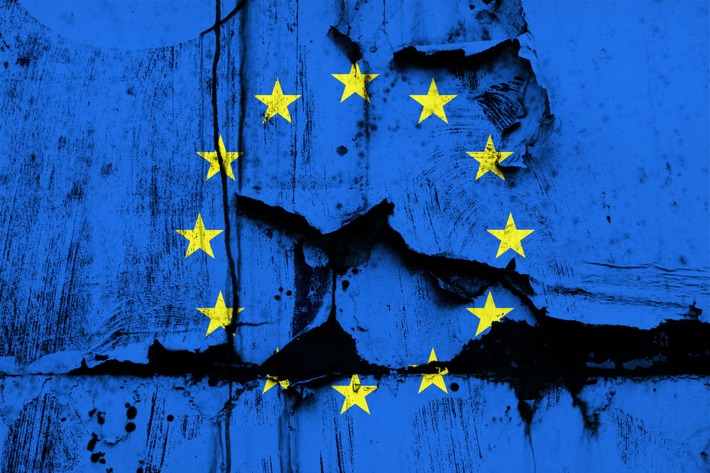 الاتحاد الأوروبي يُصدر أكثر من 320 ألف أمر بترحيل مهاجرين في 2024.. الجزائريون في المقدمة يليهم المغاربة