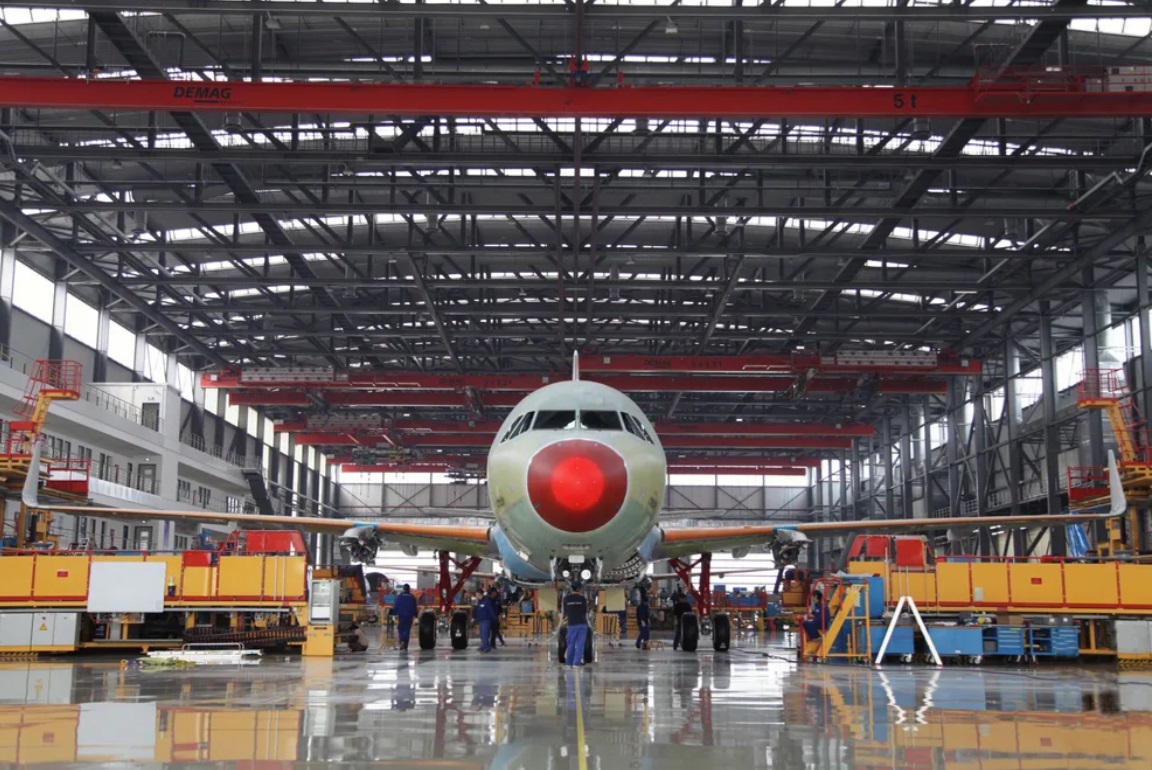 بصادرات تجاوزت 2.1 مليار دولار.. المغرب يتصدر أفريقيا في صناعة الطيران مع طموح بتجميع أجزاء طائرة كاملة داخل مصانع المملكة