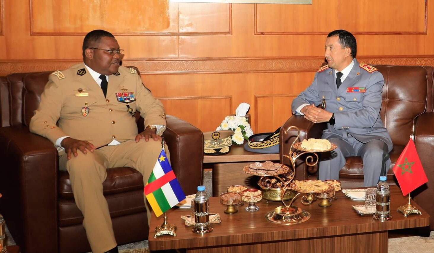 لقاء يجمع بين قيادات من الجيش المغربي ونظيره من جمهورية إفريقيا الوسطى