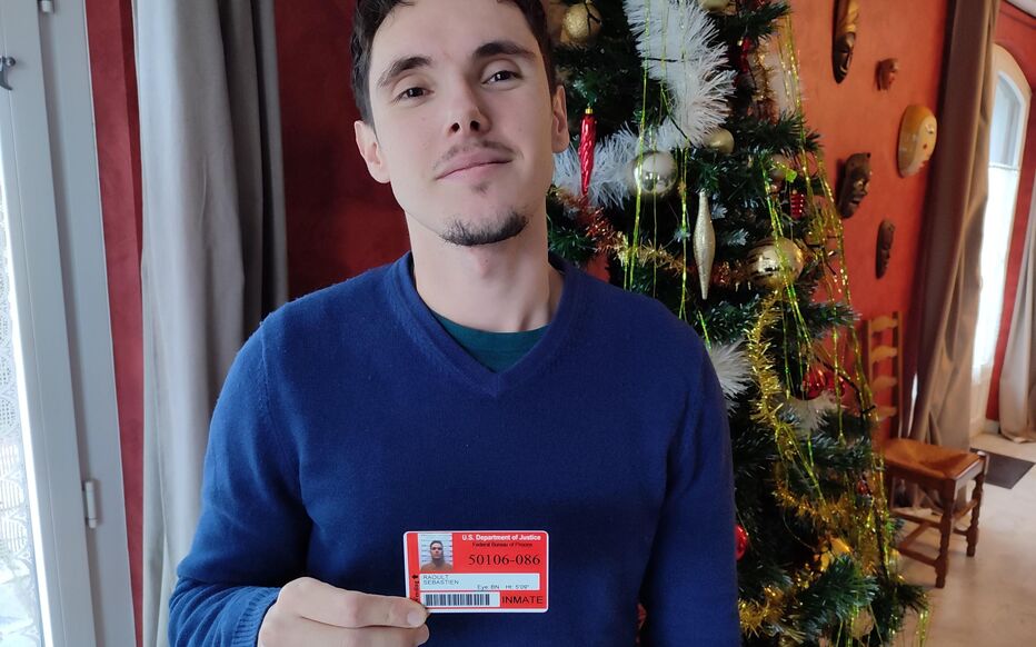  بعد اعتقاله من طرف الشرطة المغربية.. باريس تتسلم "هاكر" فرنسيًا اخترقَ "مايكروسوفت" وصنفته الـFBI ضمن أخطر المطلوبين 