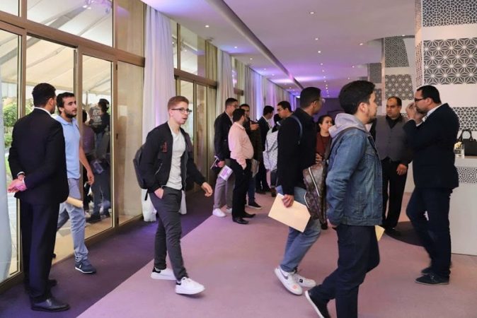  مكتب الصرف يتيح للطلبة المغاربة في الخارج التوصل بـ12 ألف درهم من العملة الصعبة شهريا 