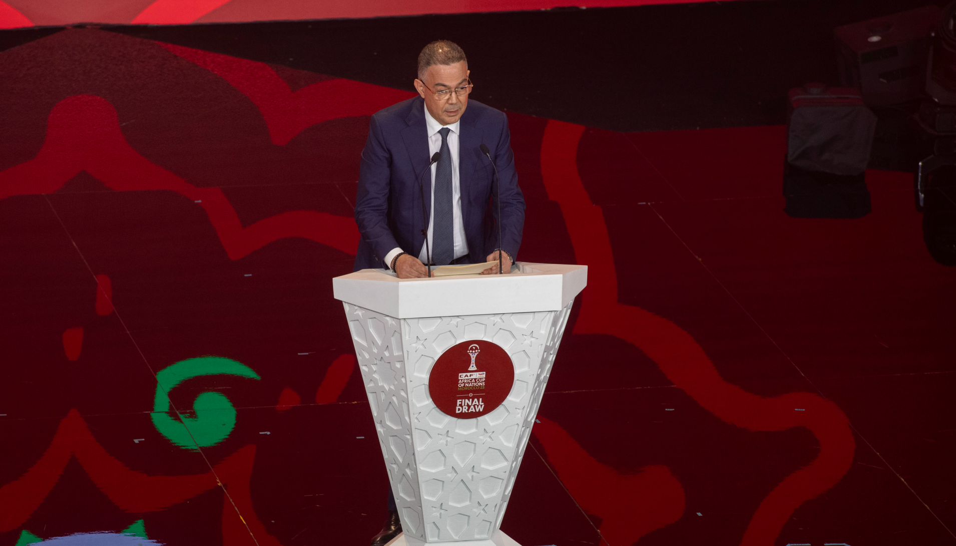 لقجع: تنظيم كأس إفريقيا يحظى بتتبع شخصي من الملك والمغرب وفر كل الظروف لإنجاح التظاهرة