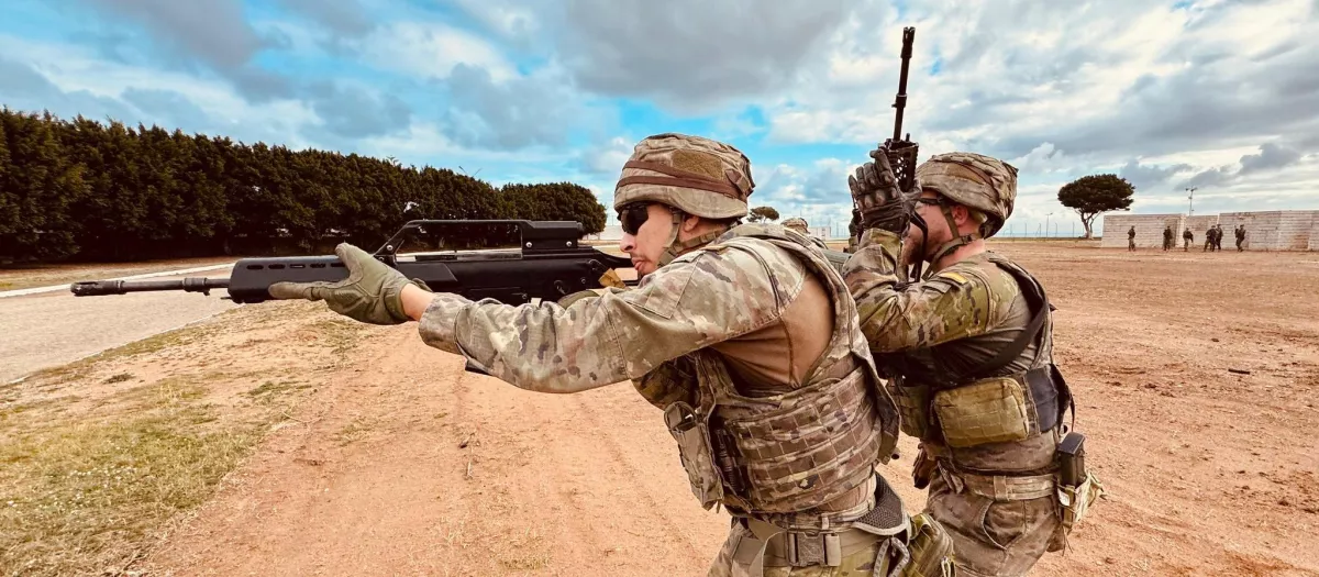 تدريب عسكري للجيش الإسباني على حدود مليلية