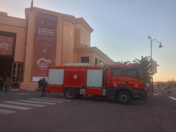 مصرع شخصين وإصابة ثلاثة آخرين بجروح بسبب حريق داخل مصعد بقصر المؤتمرات بمراكش