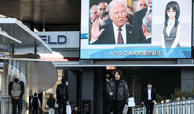  اليابان تبدي قلقها العميق إزاء تداعيات فرض واشنطن رسوما جمركية إضافية 