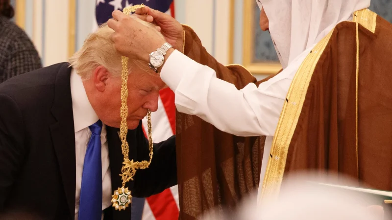 أيها العرب.. عاد إليكم ترامب، فما أنتم فاعلون؟!