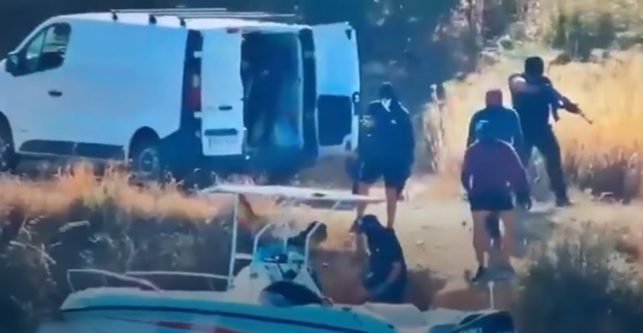 تهريب المخدرات بين المغرب وإسبانيا يُصبح أكثر عنفا ومطالب إسبانية باستخدام أسلحة "بعيدة المدى"