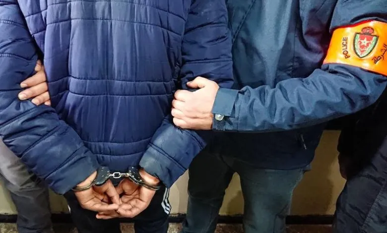 الأمن يوقف ثلاثة مروجين للمخدرات في تيفلت ويحجز كميات هامة من المؤثرات العقل